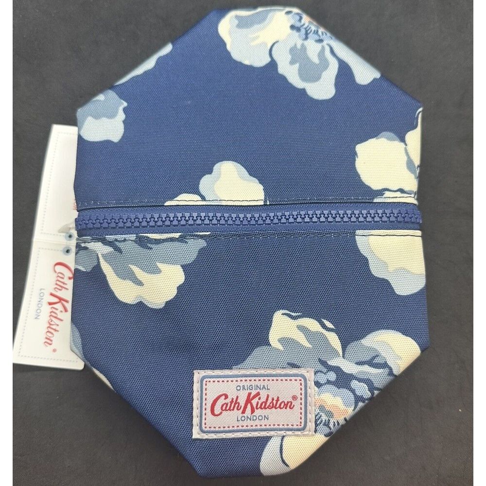 Catch Kidston Make Up Travel Pouch Blue W/Floral‎ Pattern Folds Flat For Storage
